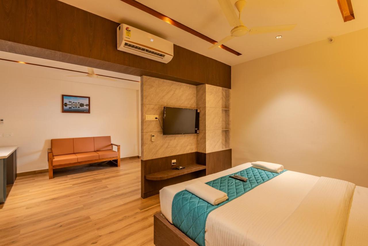 Hotel Stay Bella Kozhikode Esterno foto