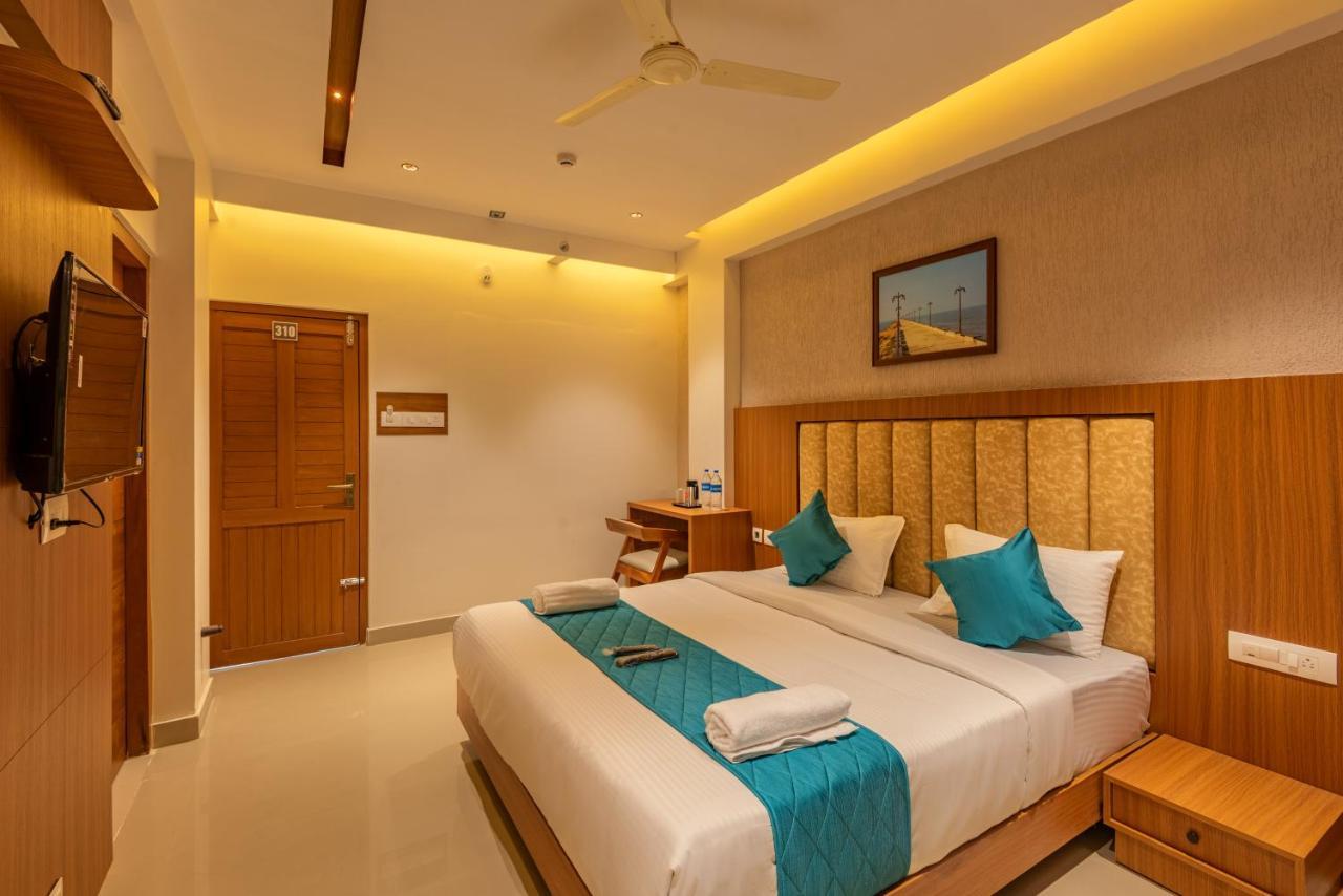 Hotel Stay Bella Kozhikode Esterno foto