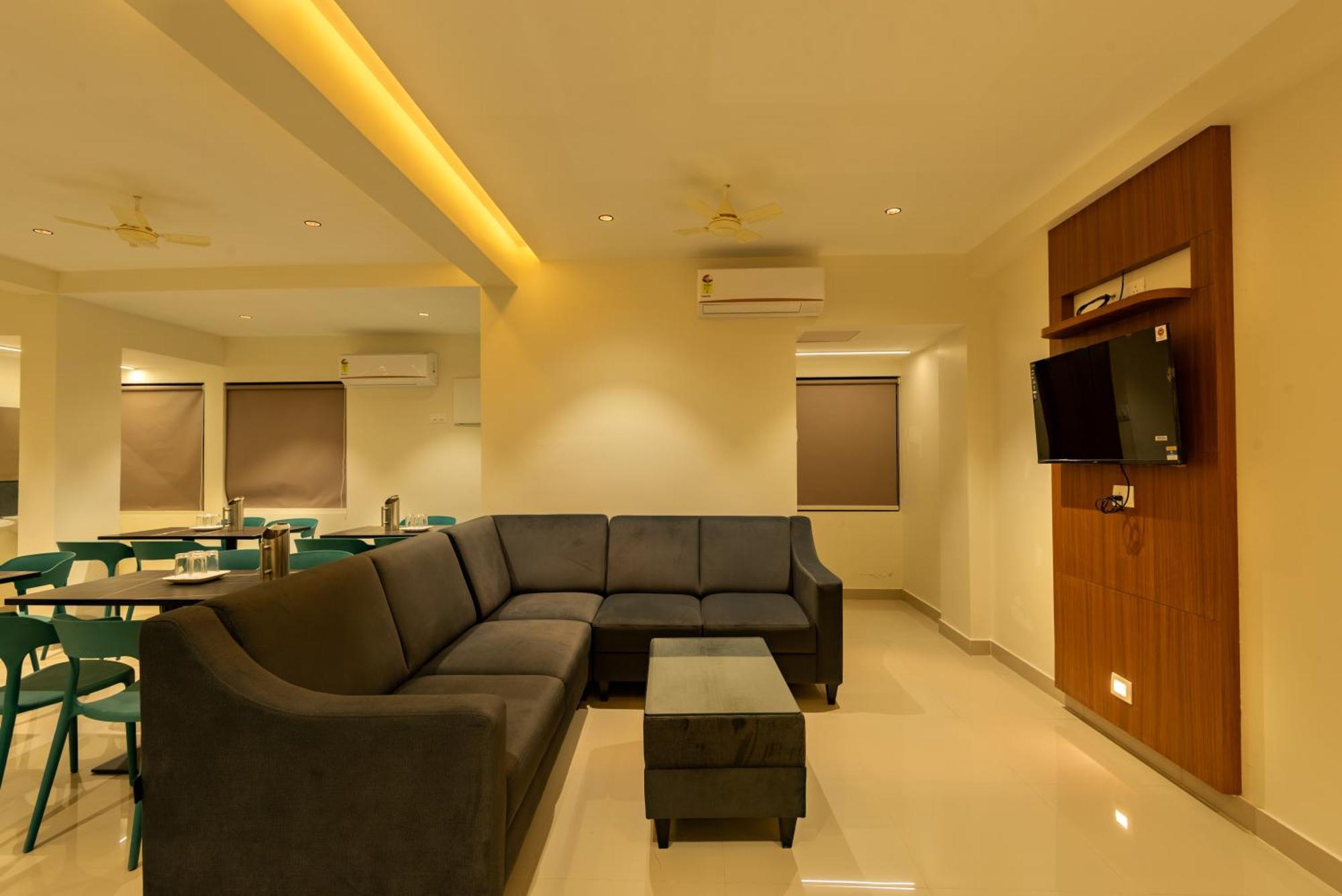 Hotel Stay Bella Kozhikode Esterno foto