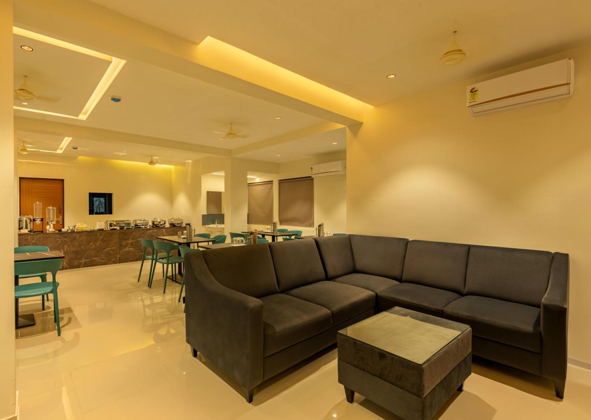 Hotel Stay Bella Kozhikode Esterno foto