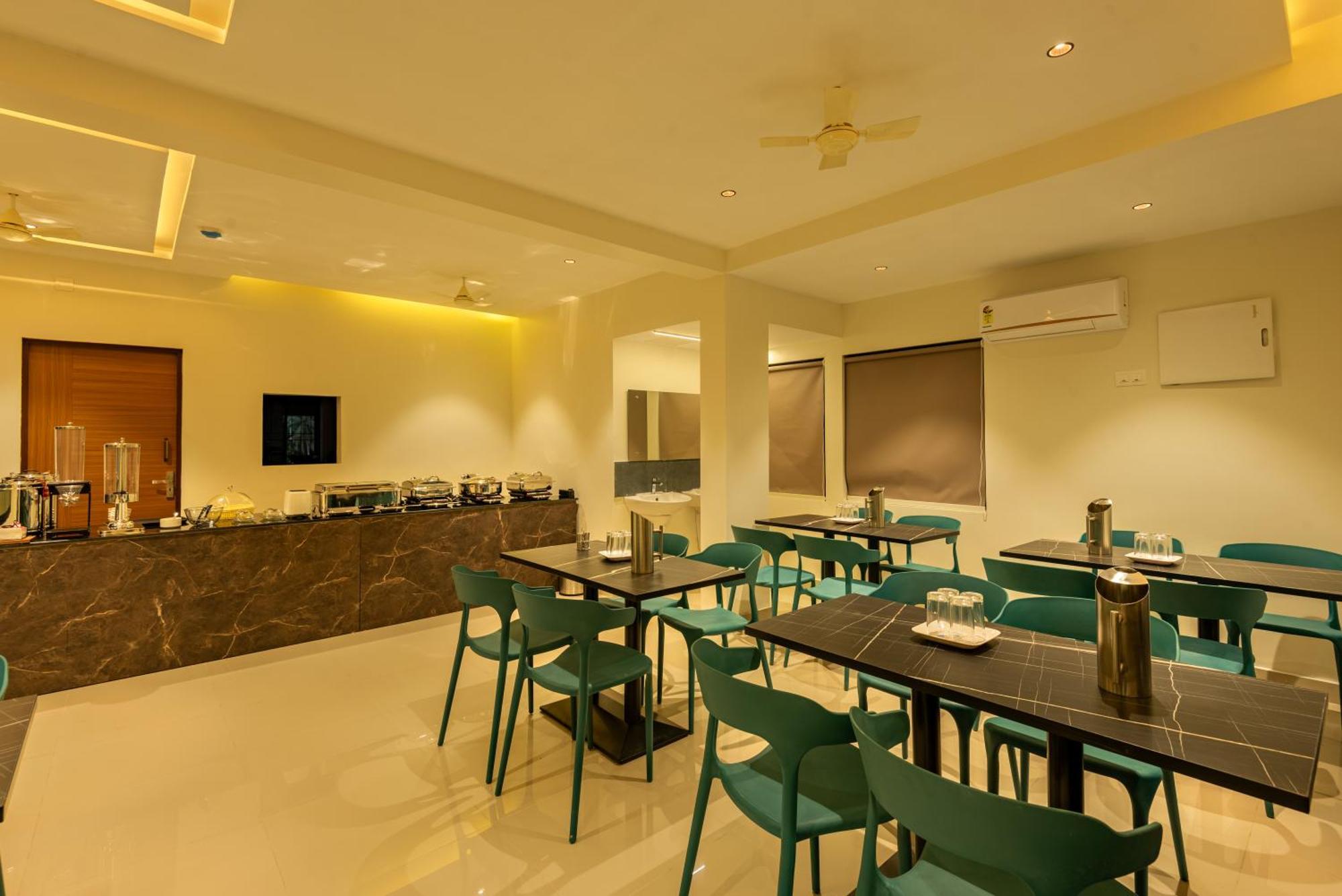 Hotel Stay Bella Kozhikode Esterno foto
